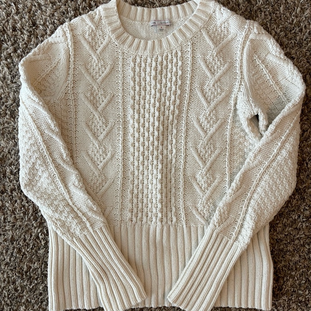Vintage GAP Women's Ivory Cable Knit Sweater